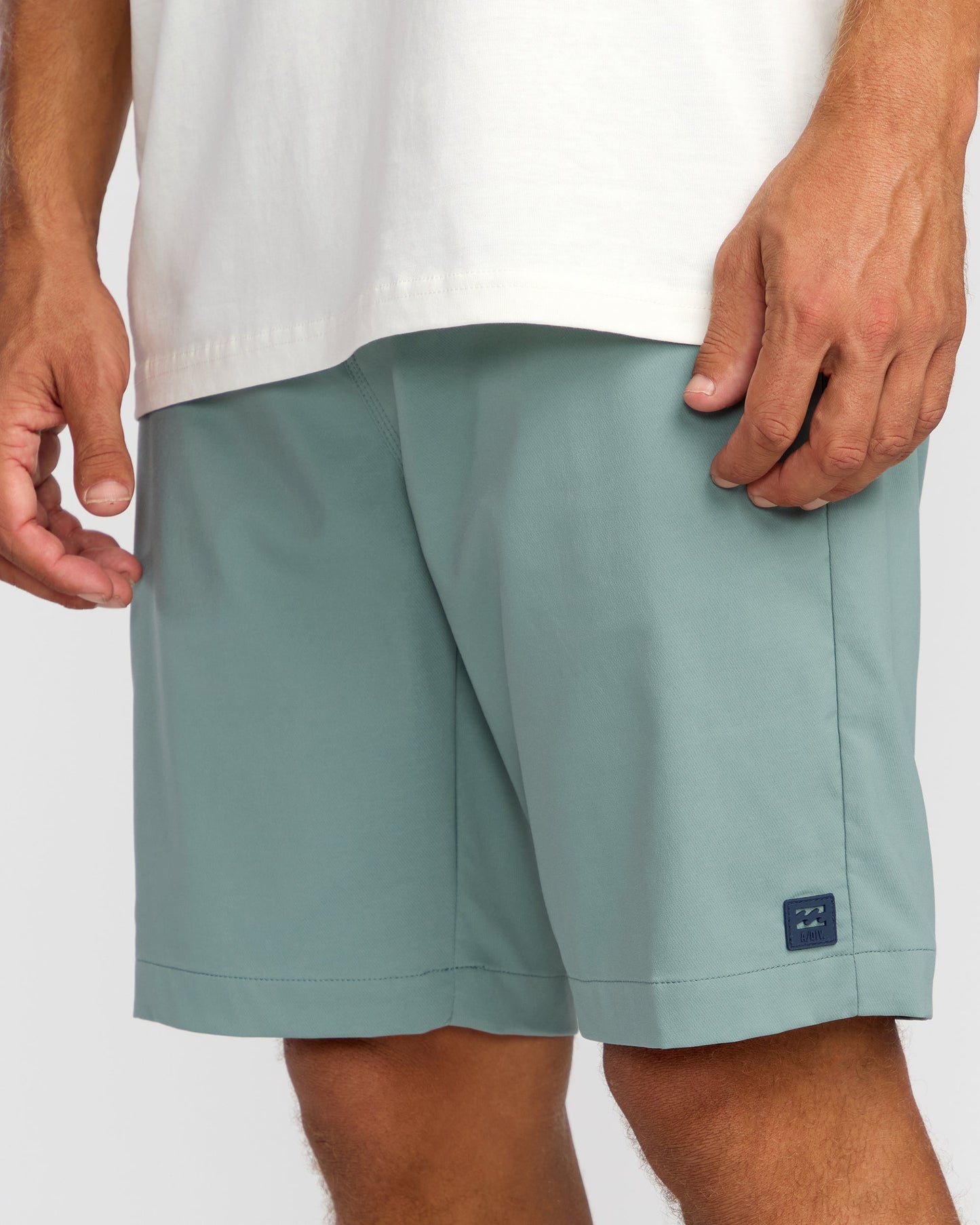 Surftrek Journey 20" Hybrid Shorts - Sea Blue