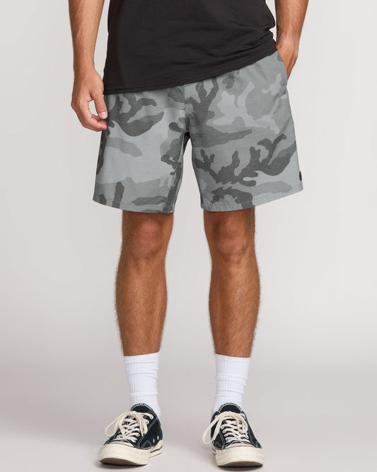 Crossfire Elastic Submersible 18" Hybrid Shorts - Black Camo