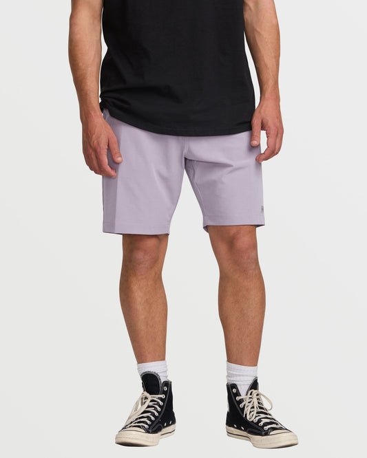 Crossfire Submersible 19" Hybrid Shorts - Light Purple