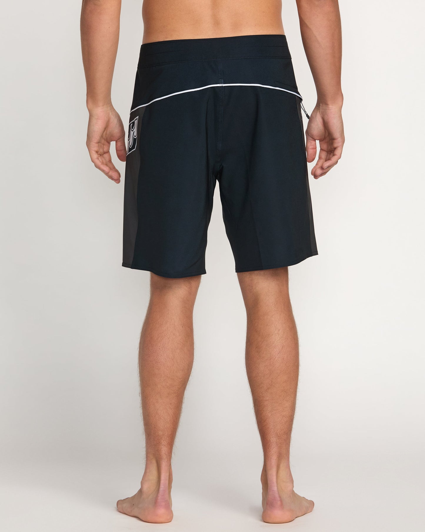 Straddie Pro Performance 20" Boardshorts - Stealth