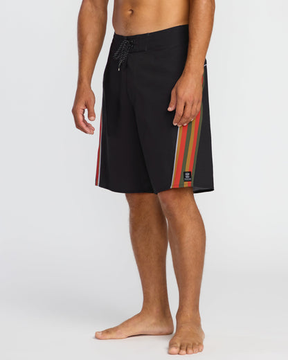 Straddie Pro Hi Boardshorts - Rasta