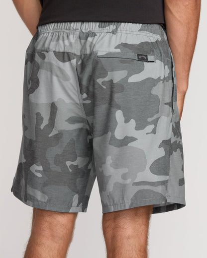 Crossfire Elastic Submersible 18" Hybrid Shorts - Black Camo