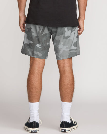 Crossfire Elastic Submersible 18" Hybrid Shorts - Black Camo