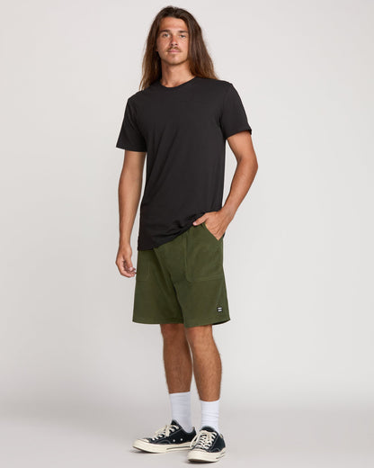 De La Cruz Submersible Hybrid Shorts - Olive