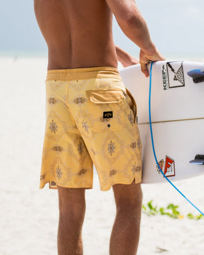 Good Times Lo Tide 18" Boardshorts - Dust Yellow